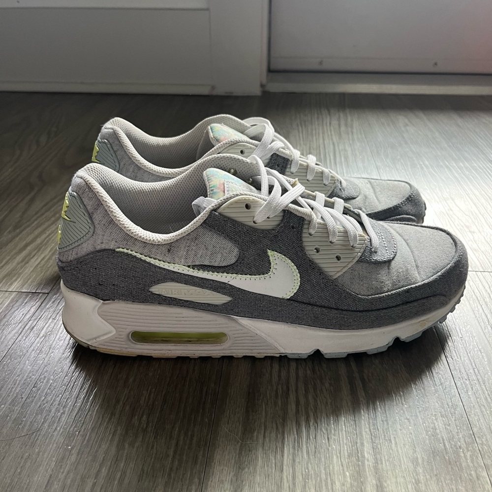 Men’s Nike Sneakers